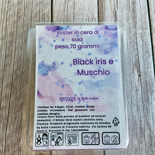 Blister Black iris e muschio