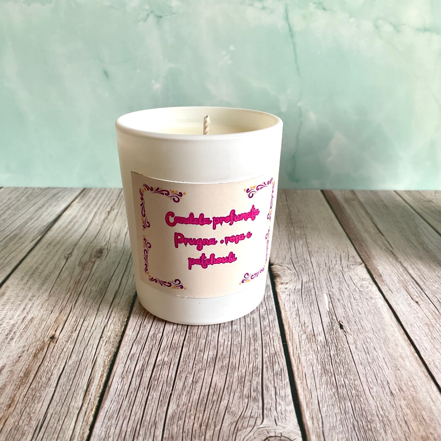 Candela Prugna, rosa e patchouli